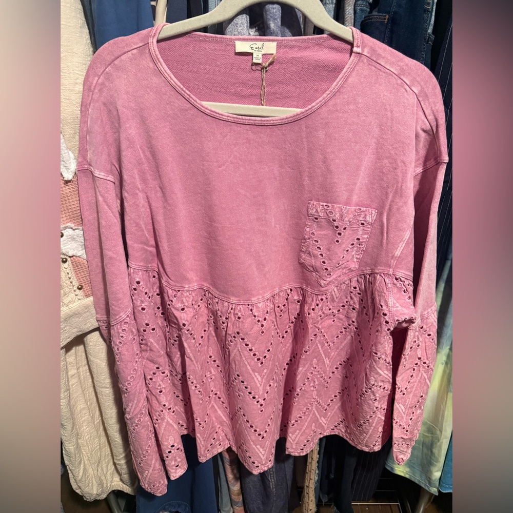 Easel Women's Pink Eyelet Peplum Long Sleeve Top